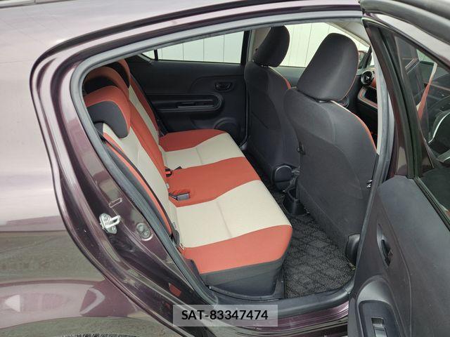 Toyota AQUA 2016-01 7249804-11