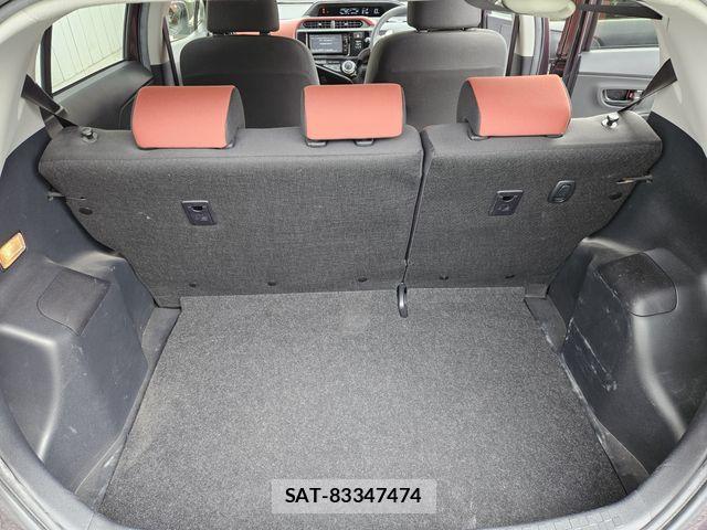 Toyota AQUA 2016-01 7249804-12
