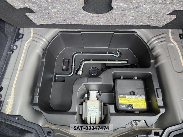 Toyota AQUA 2016-01 7249804-14
