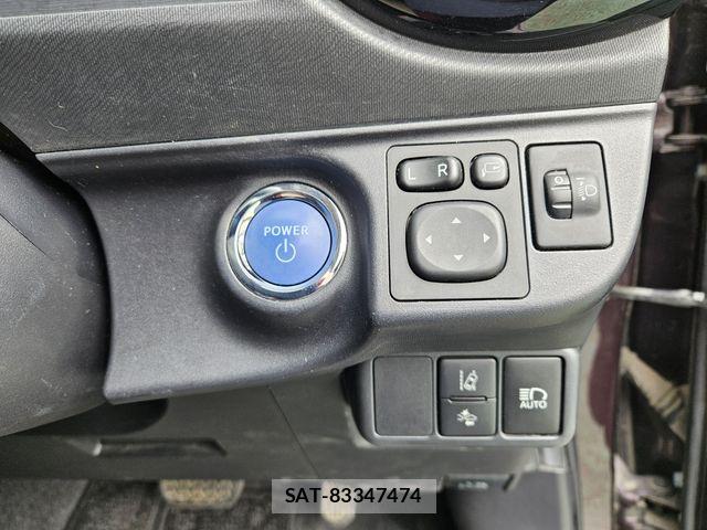 Toyota AQUA 2016-01 7249804-24