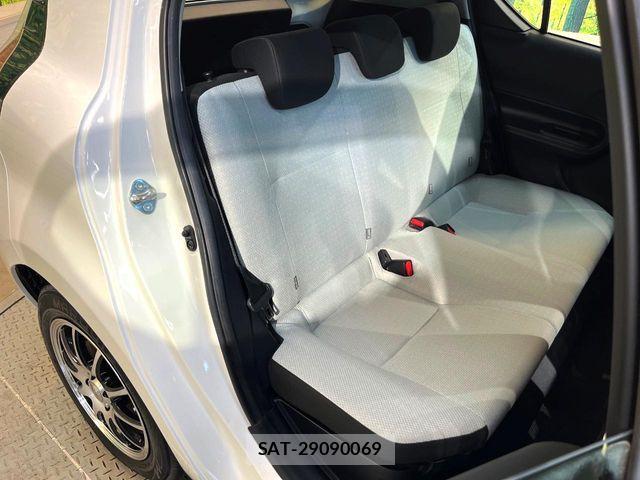 Toyota AQUA 2015-12 7249793-9