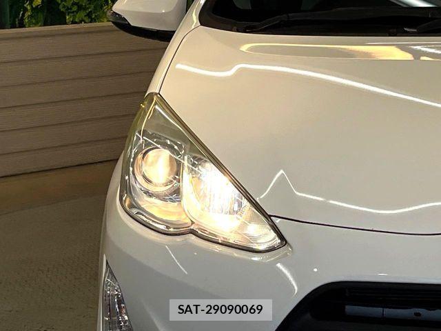 Toyota AQUA 2015-12 7249793-11