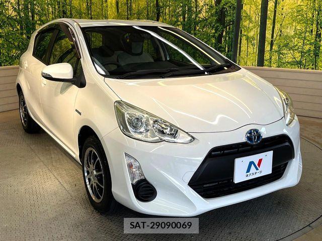 Toyota AQUA 2015-12 7249793-15