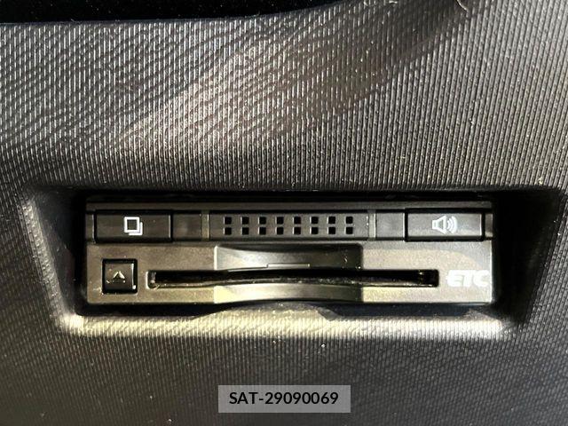 Toyota AQUA 2015-12 7249793-5