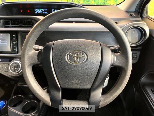 Toyota AQUA 2015-12 7249793-7