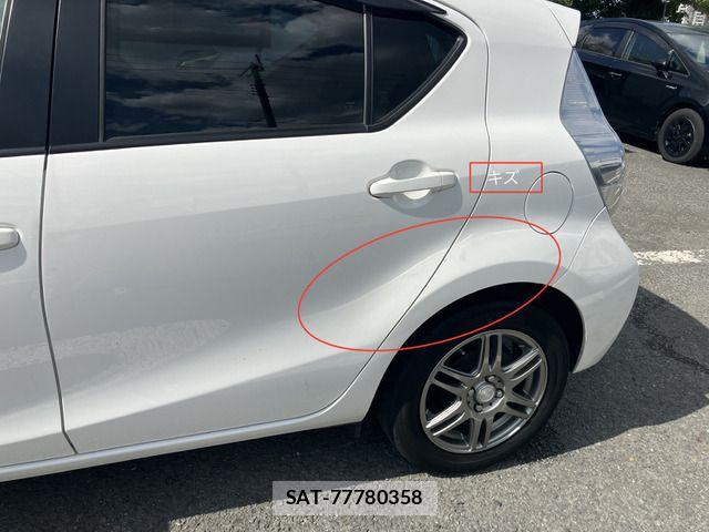 Toyota AQUA 2012-12 7249587-12