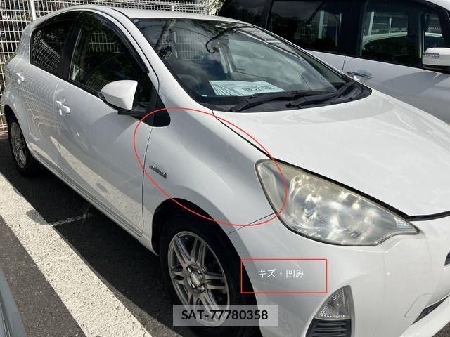 Toyota AQUA 2012-12 7249587-14