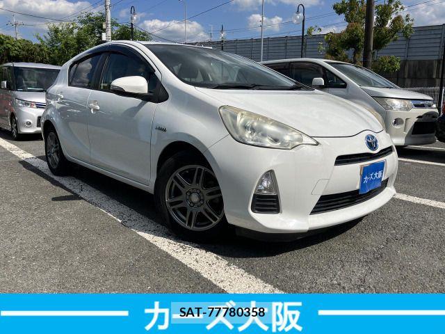 Toyota AQUA 2012-12 7249587-1