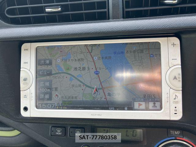 Toyota AQUA 2012-12 7249587-7