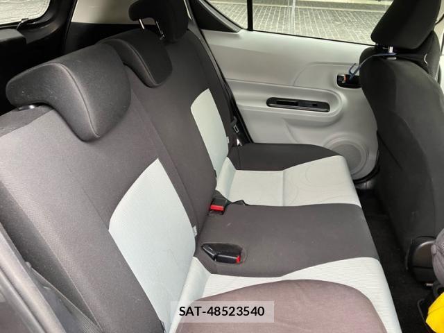 Toyota AQUA 2012-06 7249589-12