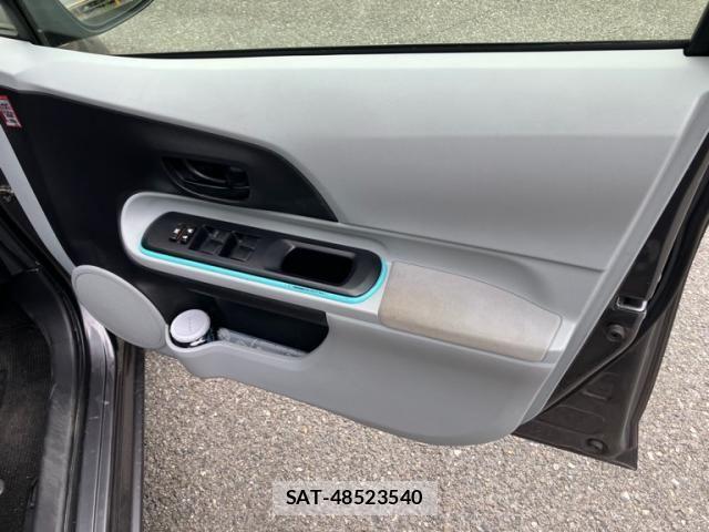 Toyota AQUA 2012-06 7249589-14
