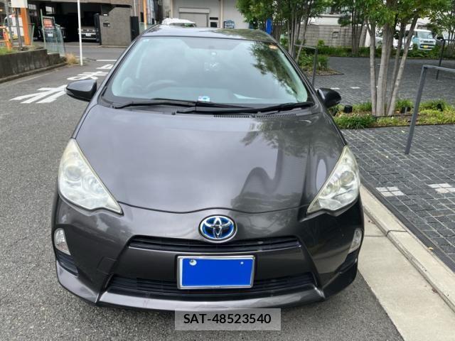 Toyota AQUA 2012-06 7249589-1