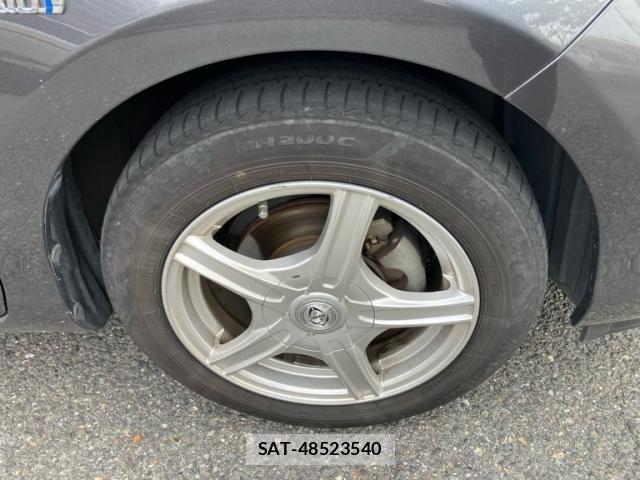 Toyota AQUA 2012-06 7249589-4