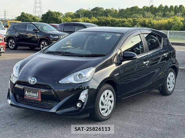 Toyota AQUA 2017-03 7249579-0