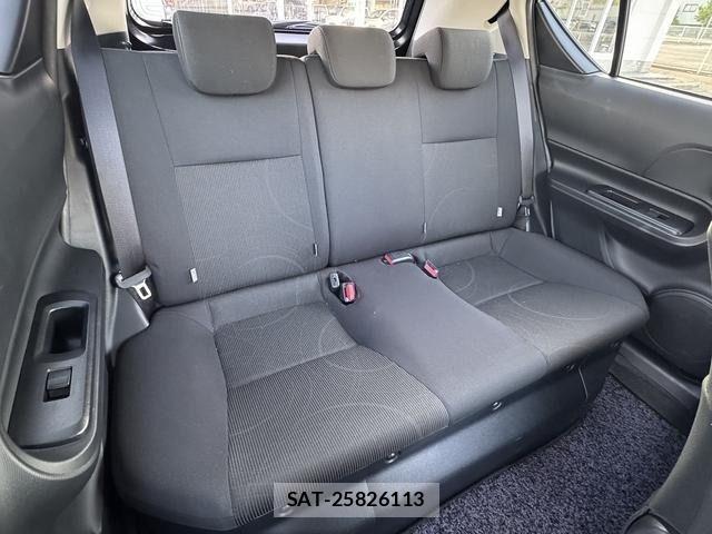 Toyota AQUA 2017-03 7249579-9