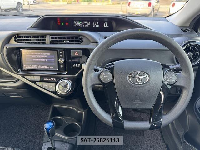 Toyota AQUA 2017-03 7249579-11