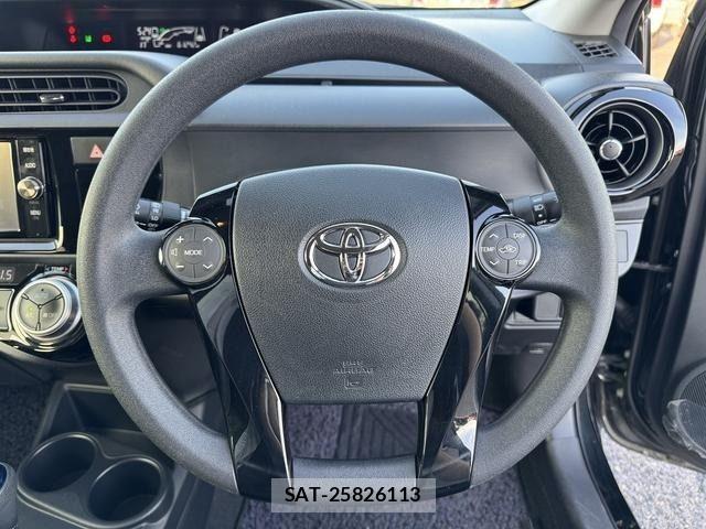 Toyota AQUA 2017-03 7249579-12