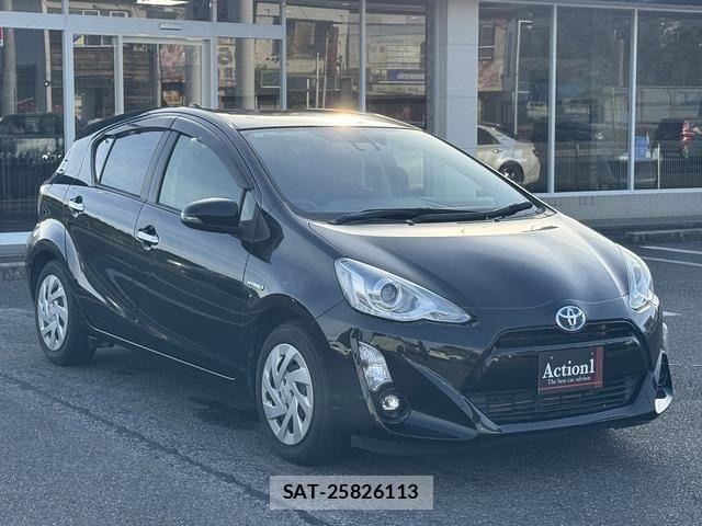 Toyota AQUA 2017-03 7249579-6