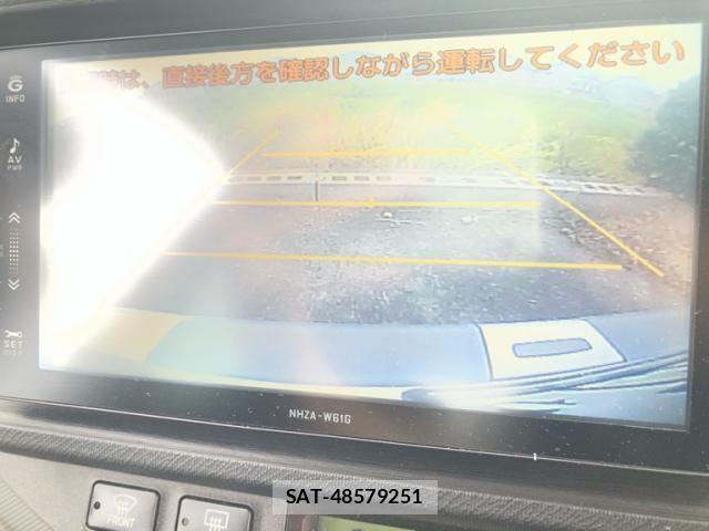 Toyota AQUA 2012-05 7249588-15