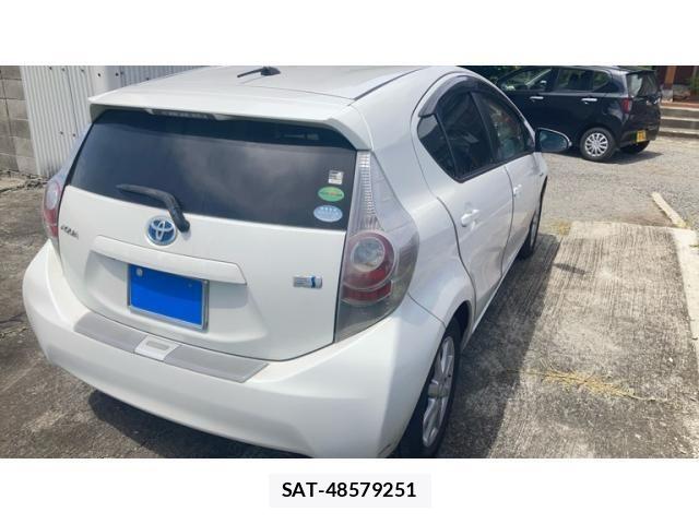 Toyota AQUA 2012-05 7249588-20