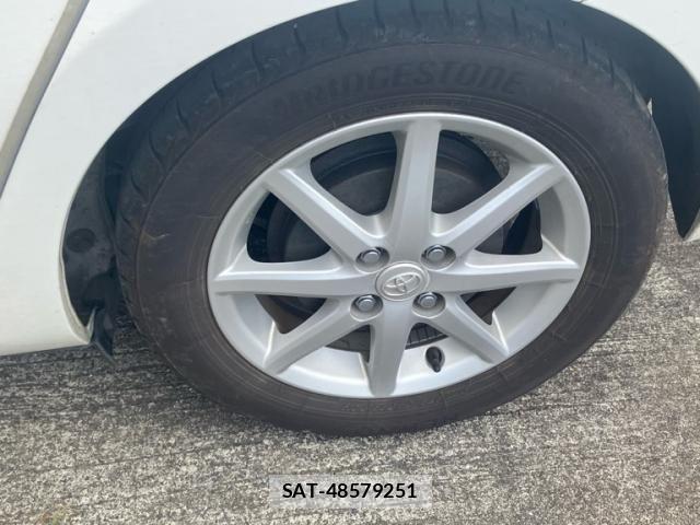 Toyota AQUA 2012-05 7249588-2