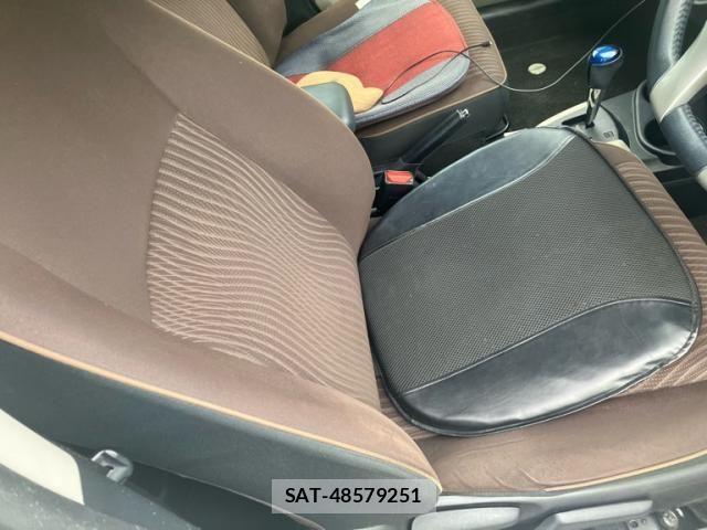 Toyota AQUA 2012-05 7249588-6