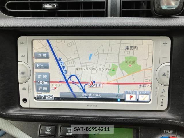 Toyota AQUA 2014-04 7249585-21