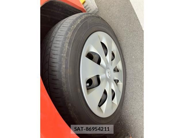 Toyota AQUA 2014-04 7249585-2