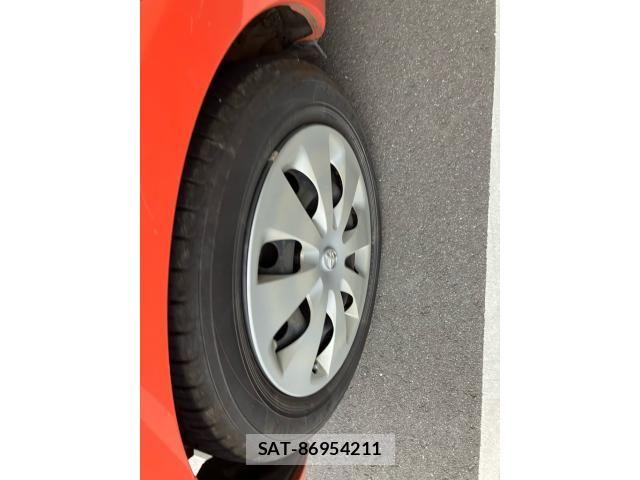 Toyota AQUA 2014-04 7249585-3