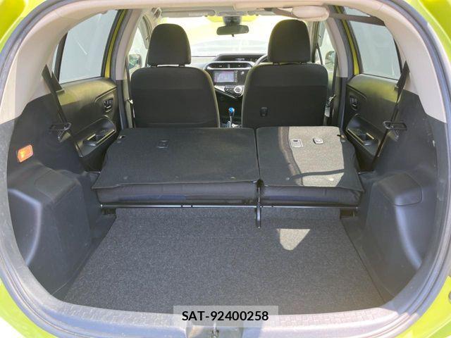 Toyota AQUA 2017-07 7249578-10