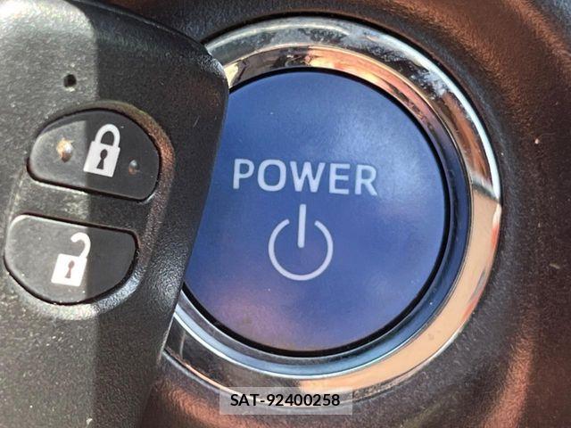 Toyota AQUA 2017-07 7249578-6