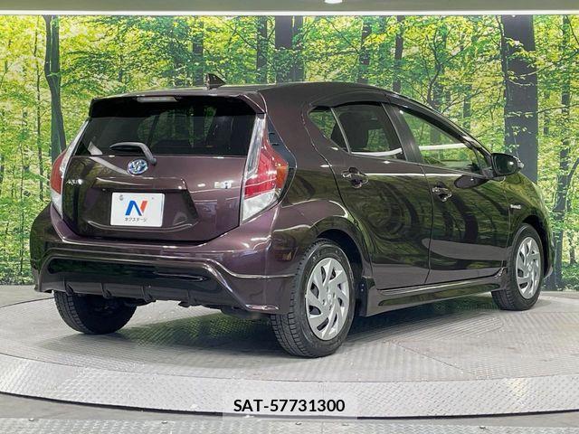 Toyota AQUA 2015-04 7249797-16