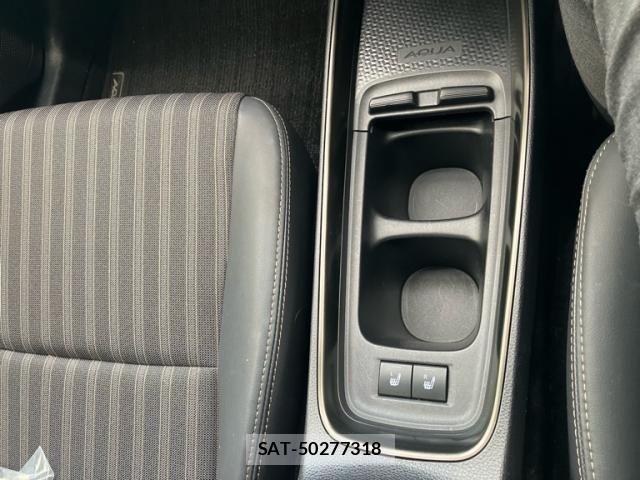 Toyota AQUA 2021-08 7249794-20