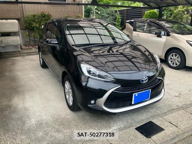 Toyota AQUA 2021-08 7249794-2