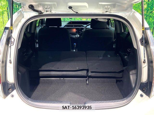 Toyota AQUA 2016-09 7249792-9