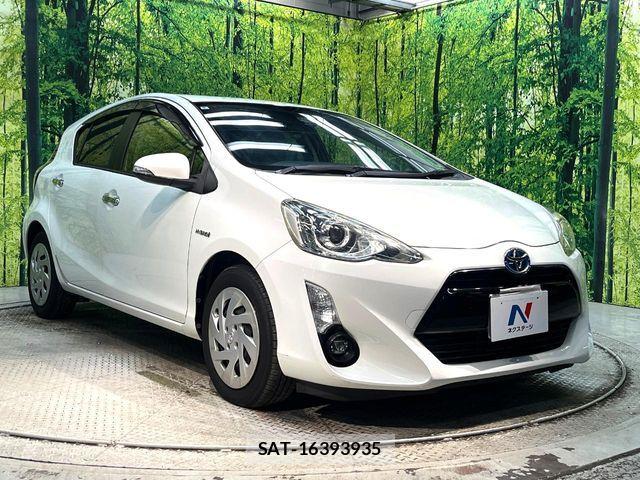 Toyota AQUA 2016-09 7249792-15