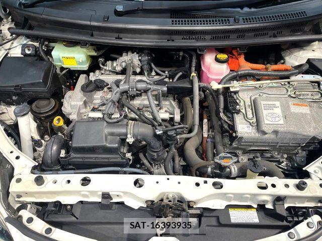 Toyota AQUA 2016-09 7249792-17