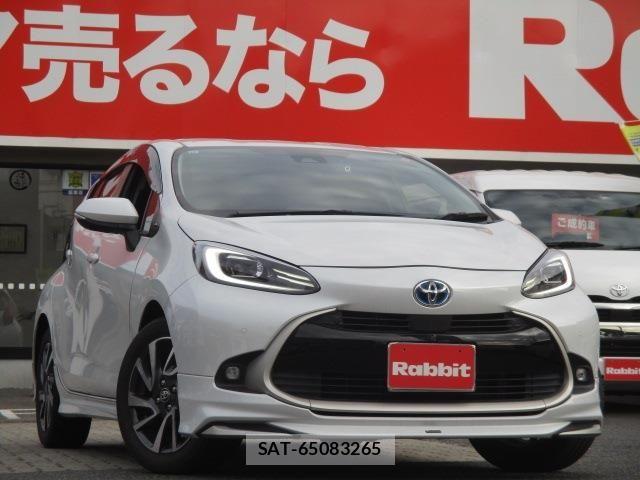 Toyota AQUA 2021-12 7249784-0