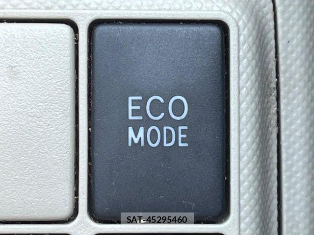 Toyota AQUA 2014-03 7249803-17
