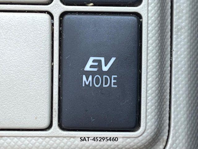 Toyota AQUA 2014-03 7249803-18