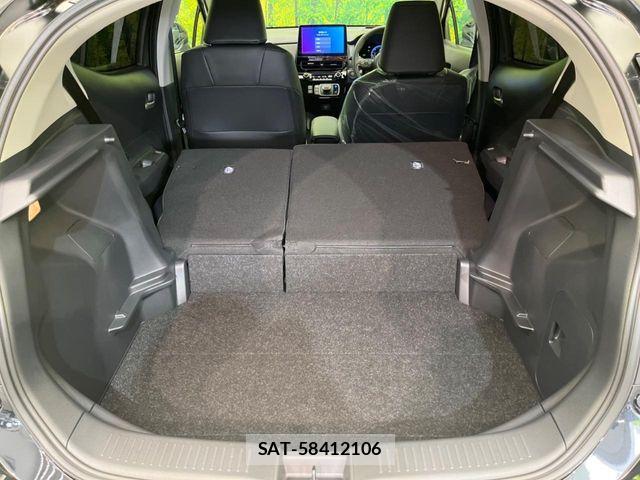 Toyota AQUA 2026-04 7249786-9