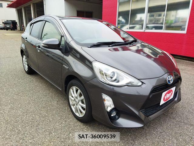 Toyota AQUA 2015-06 7249582-0