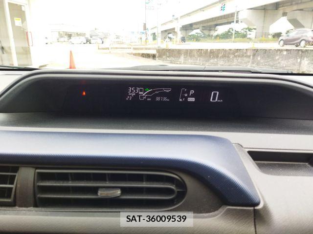 Toyota AQUA 2015-06 7249582-15