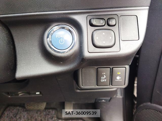 Toyota AQUA 2015-06 7249582-19