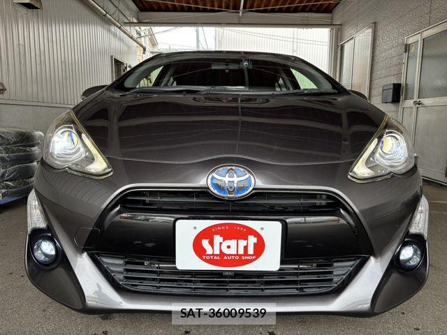 Toyota AQUA 2015-06 7249582-24