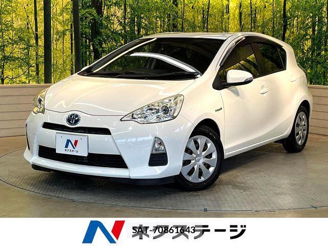 Toyota AQUA 2013-08 7249581-0