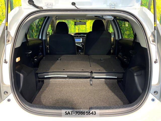 Toyota AQUA 2013-08 7249581-10