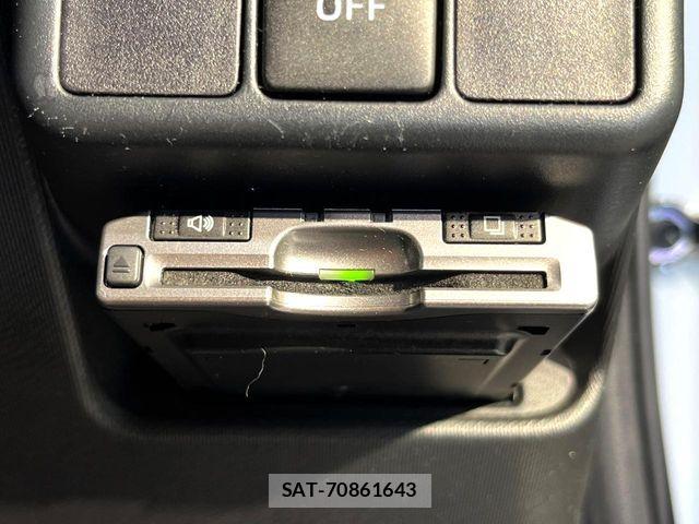 Toyota AQUA 2013-08 7249581-5