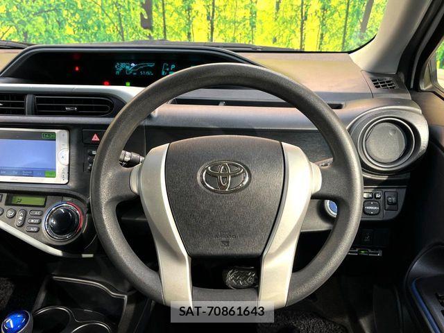 Toyota AQUA 2013-08 7249581-7