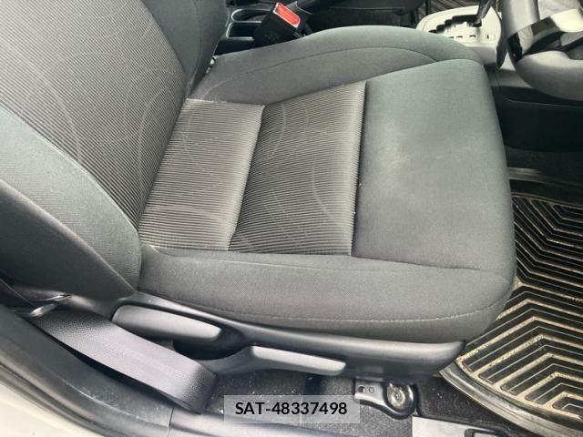 Toyota AQUA 2018-12 7249584-18